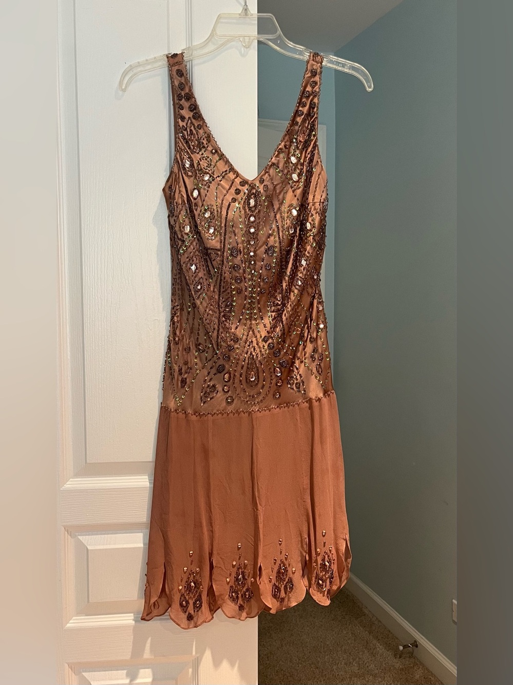 Sue Wong gorgeous  beaded classic short cocktail dress.